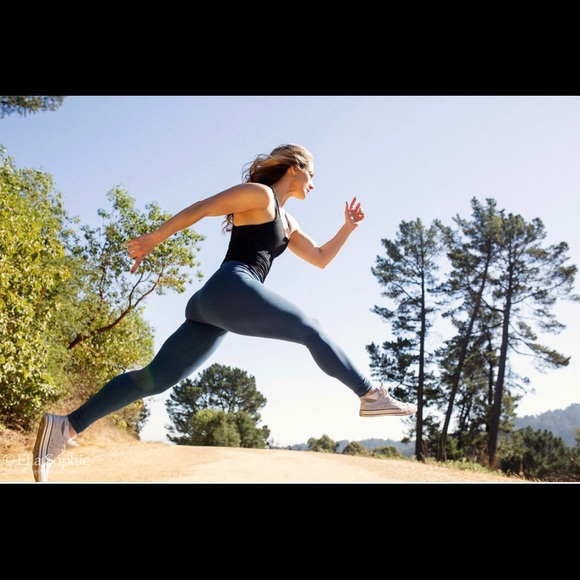 Meet your Posher, Lily - Picture 5 of 6